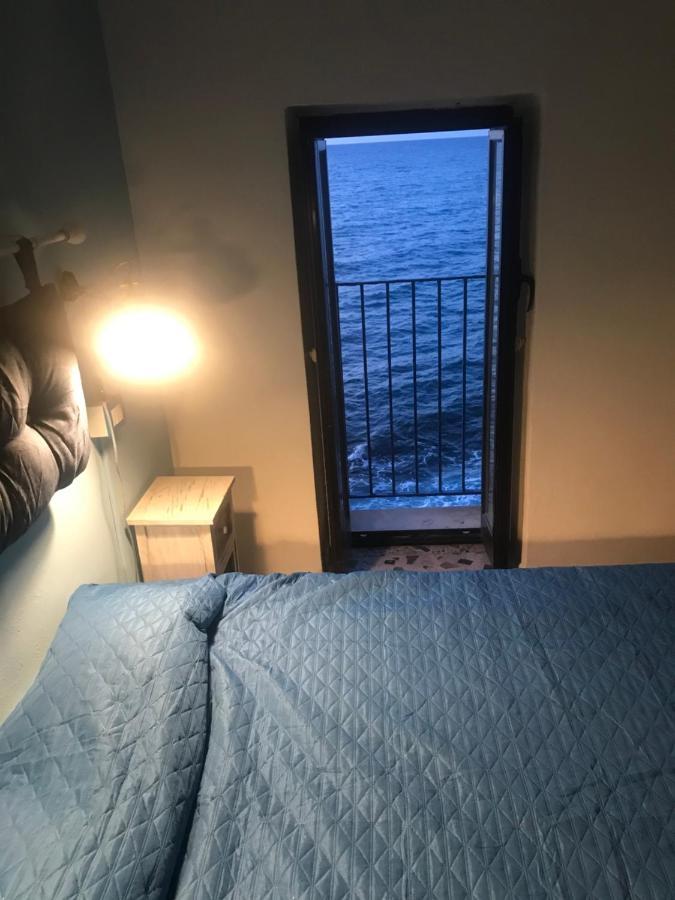 La Casetta Sul Mare Di Чефалу Екстериор снимка